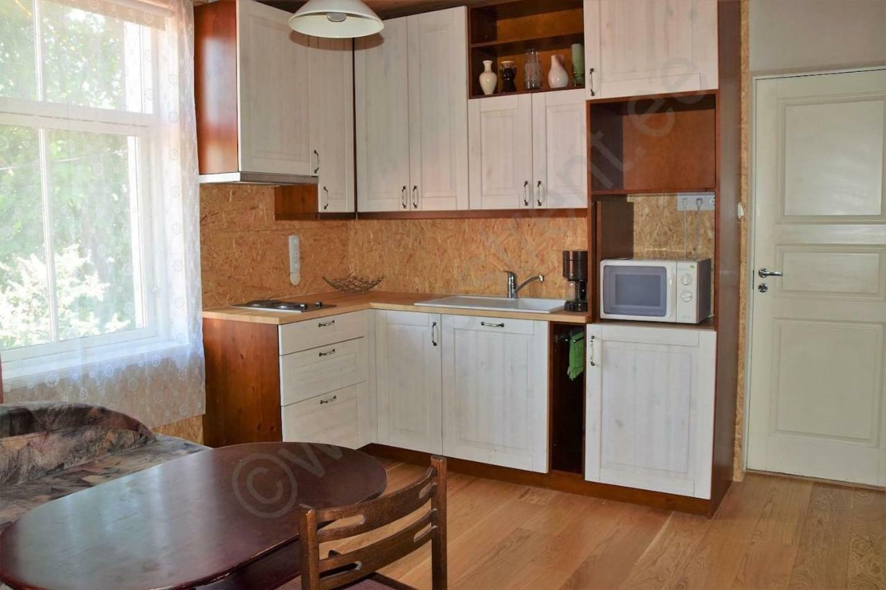 Private Apartment In The Centre Of Parnu/Pernau المظهر الخارجي الصورة